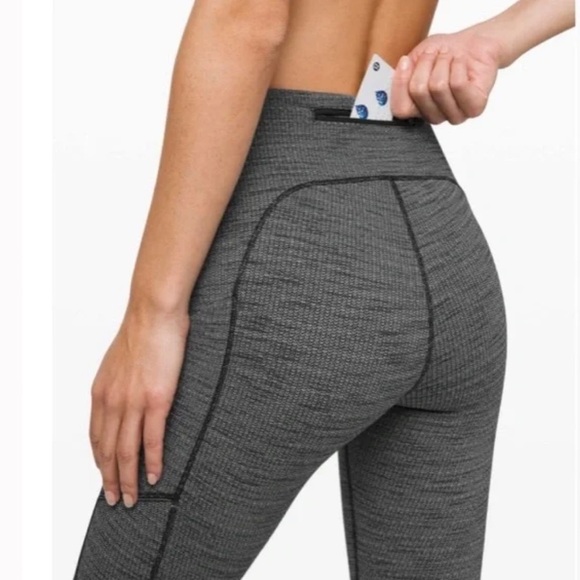 lululemon athletica Speed Up Tight 28” Full On Luxtreme Size 4 - Picture 4 of 15